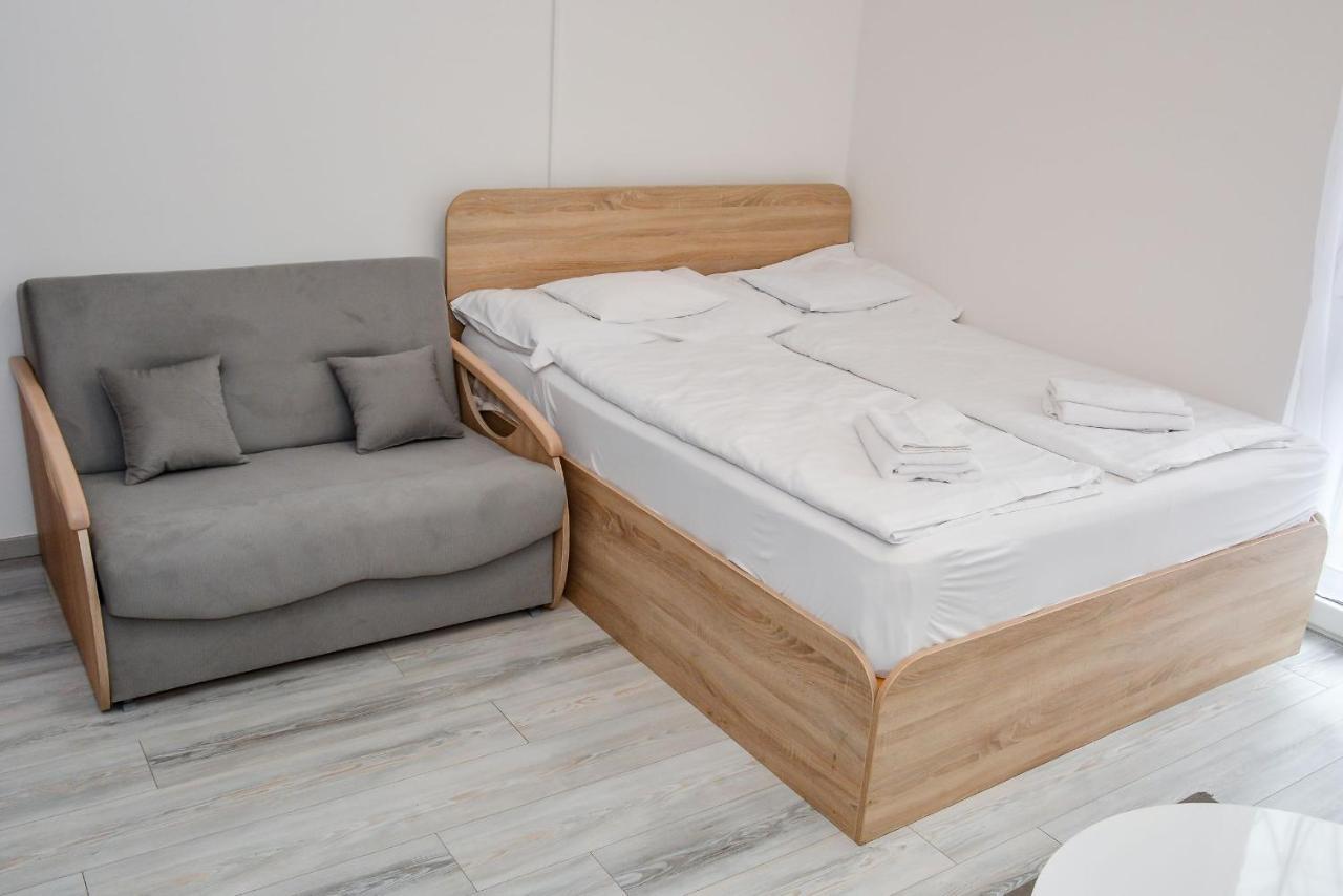 Héli apartman Hajdúszoboszló Esterno foto