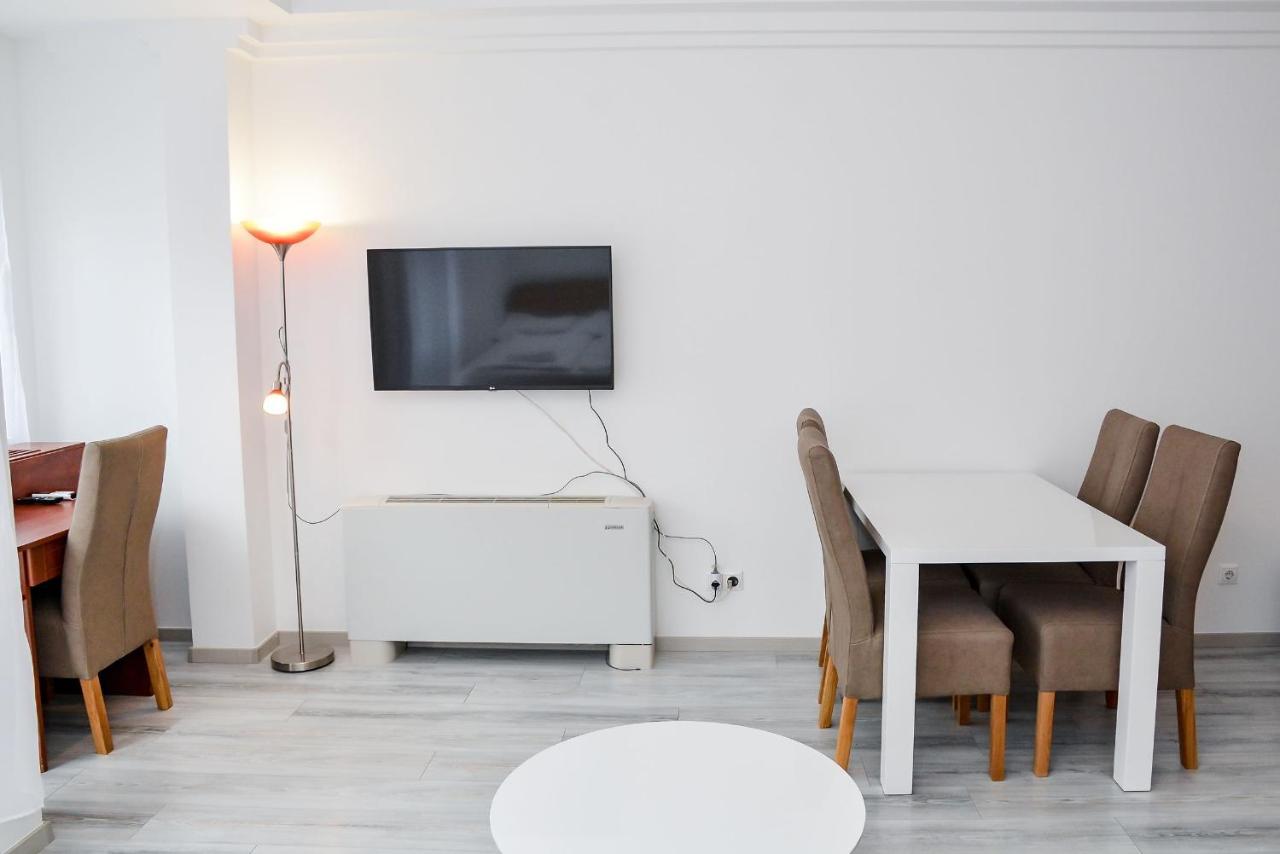 Héli apartman Hajdúszoboszló Esterno foto