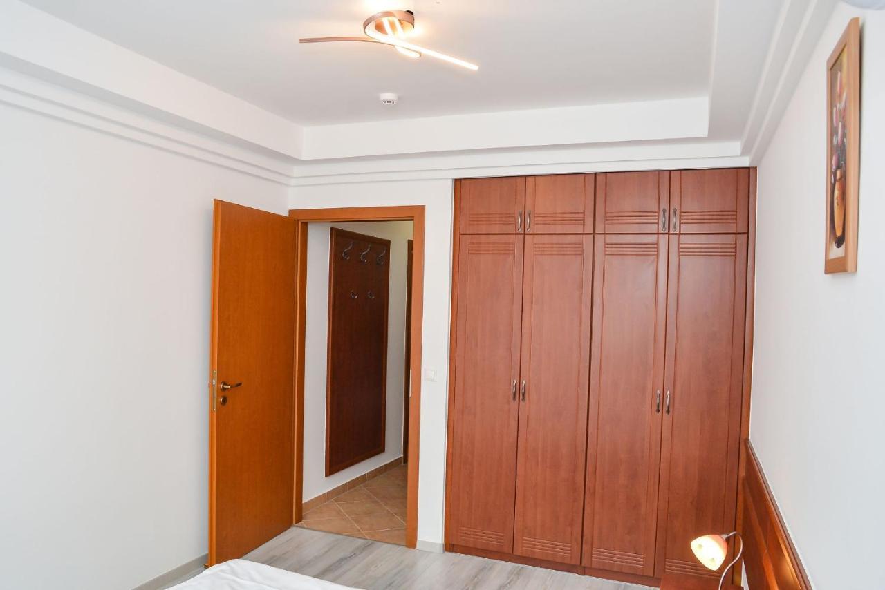 Héli apartman Hajdúszoboszló Esterno foto