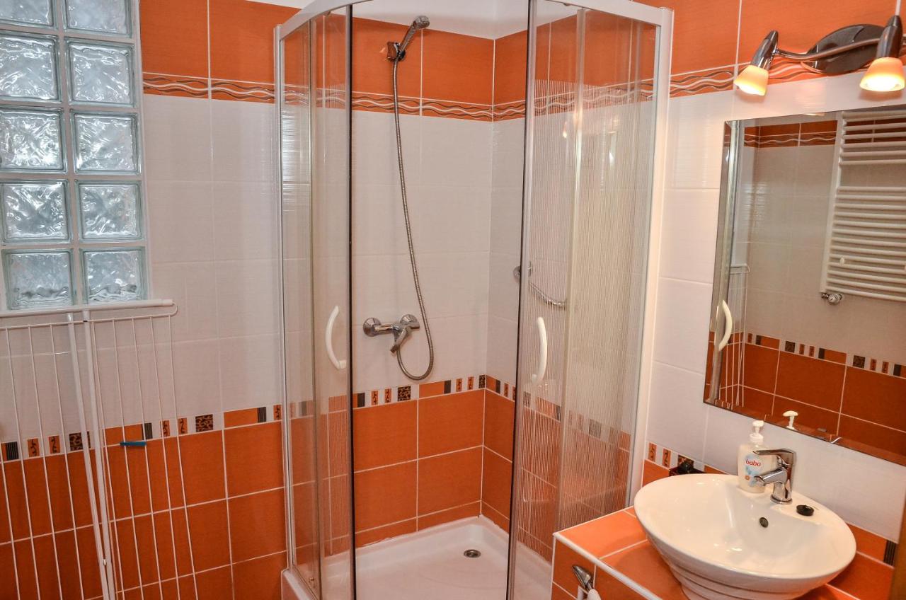 Héli apartman Hajdúszoboszló Esterno foto